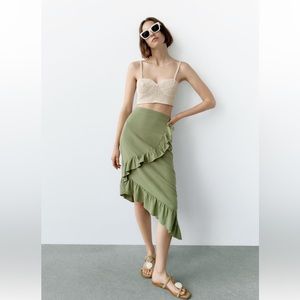 Zara skirt light khaki green with ruffled asymmetrical hem